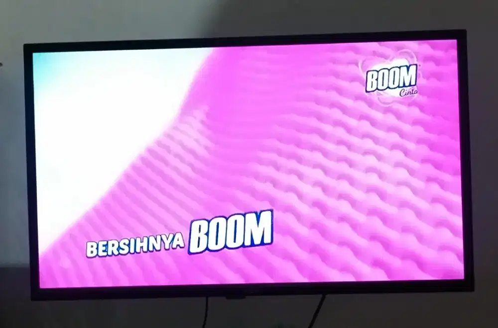 Led aqua 32 inch analog tv