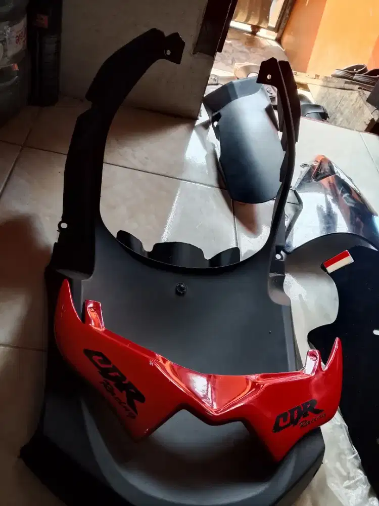 Dijual barang barang bekas motor honda pcx, cbr, vario