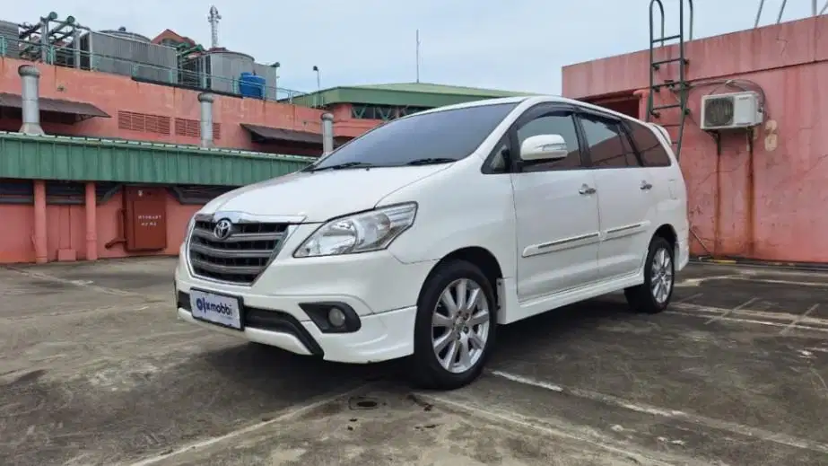 Toyota Kijang Innova 2.0 G Luxury Bensin-AT 2015