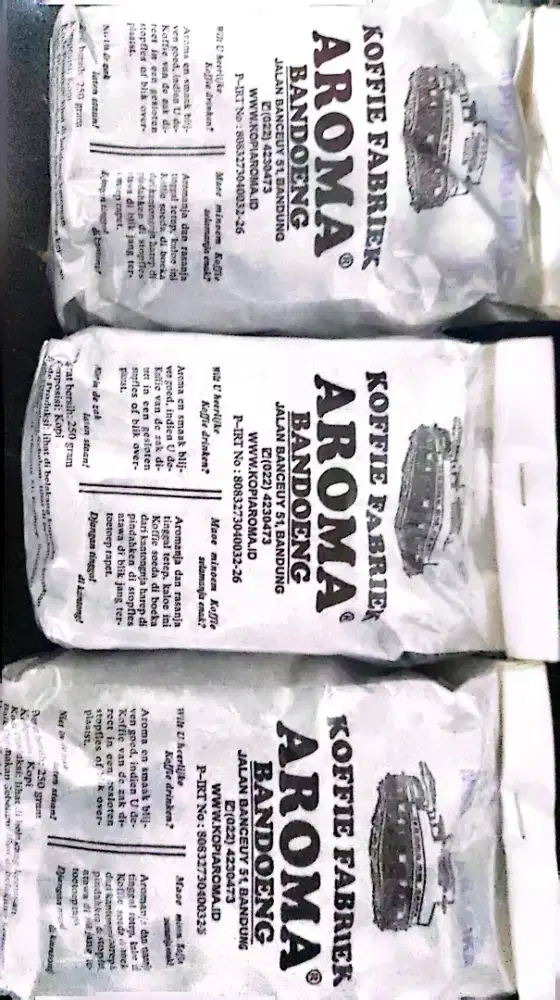 3 bungkus Koffie fabriek Aroma Bandoeng