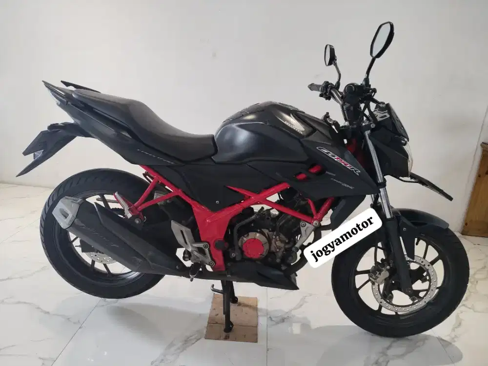 3 - CB 150 R 2017