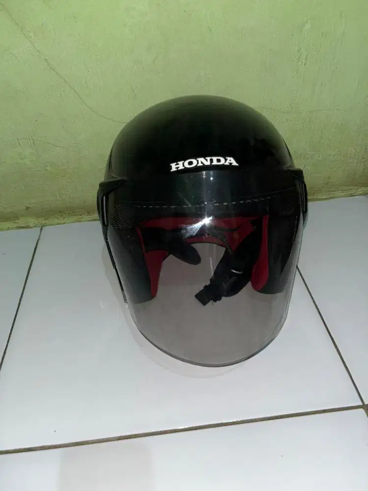 Helm honda masih new