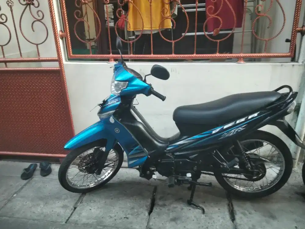 Yamaha Vega ZR 2010 warna biru