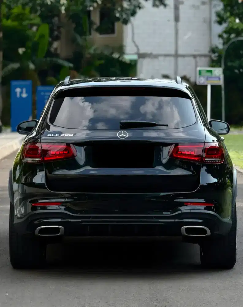 MURAH CASH. Mercedes Benz GLC200 MBUX AMG 2023 glc 200 x3 2022