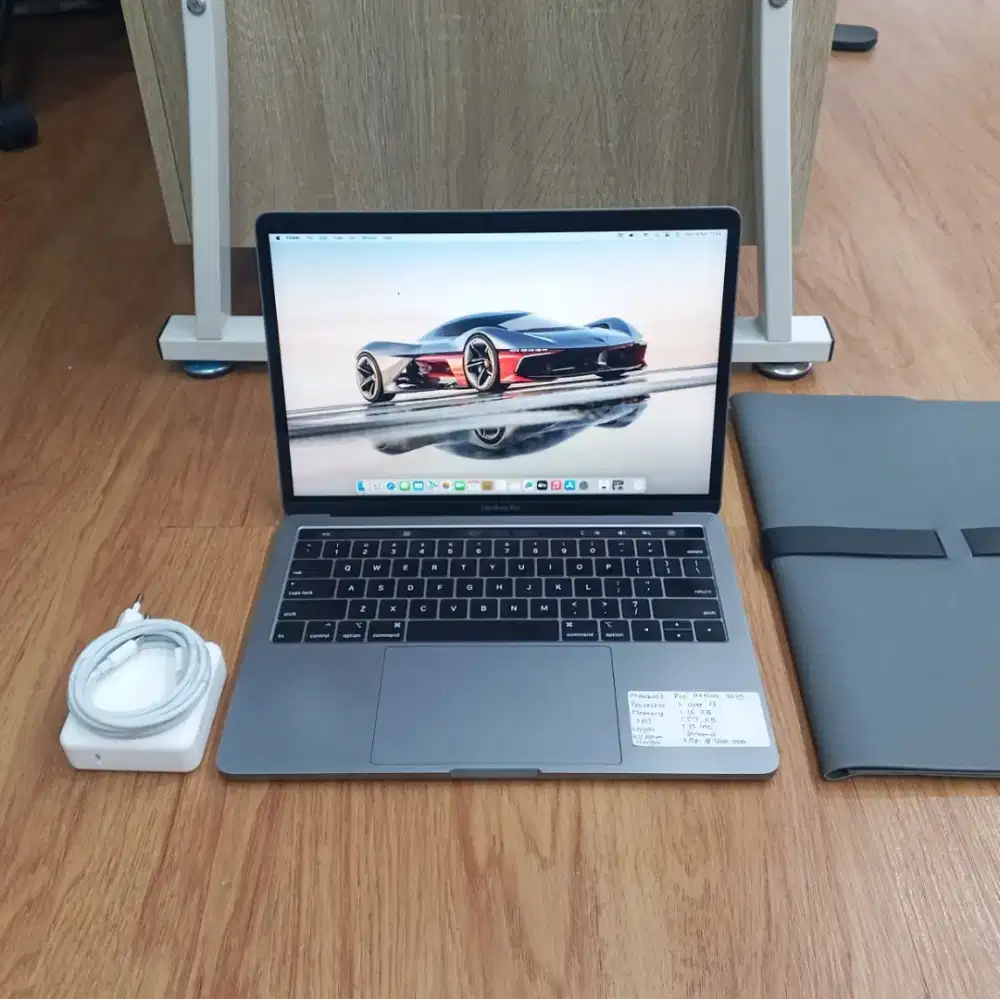 Macbook Pro Retina 13 2019 Core i7 / 16 GB / 512 GB Touchbar