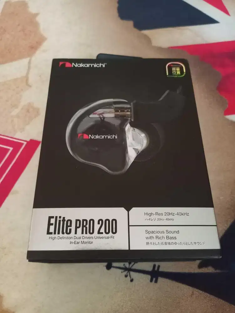 Ear monitor/headset nakamichi  mulus (nego )