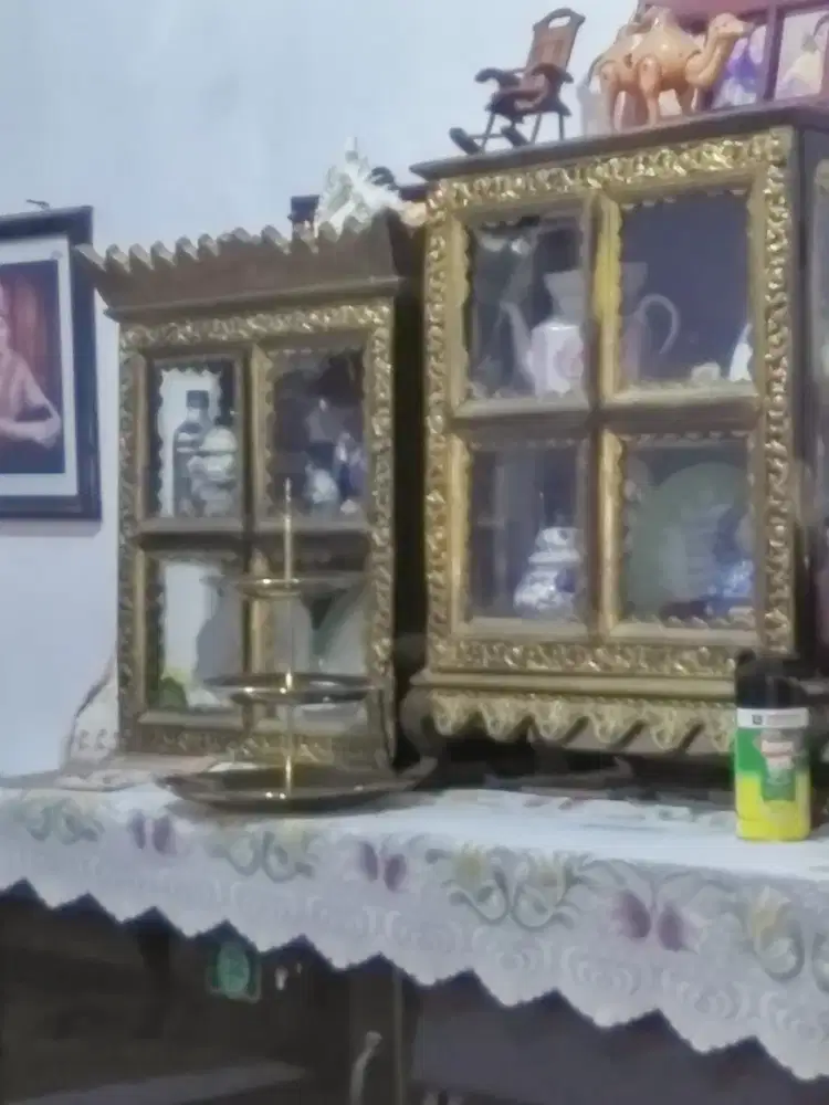 JUAL LEMARI ANTIK PALEMBANG