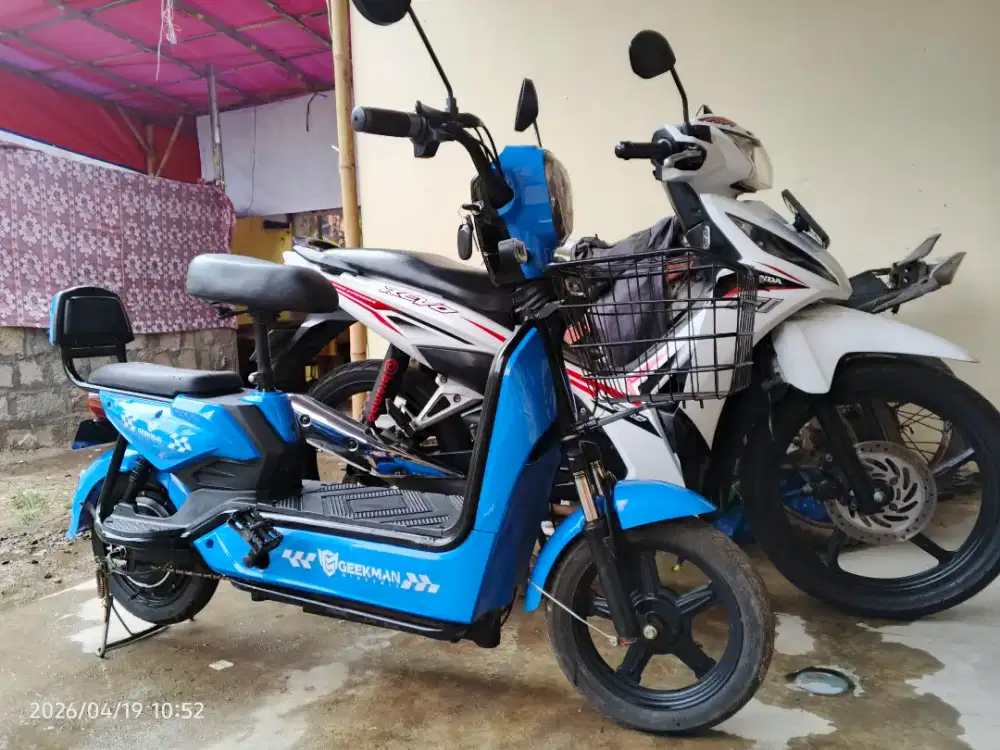 Sepeda listrik Merk GeekMan