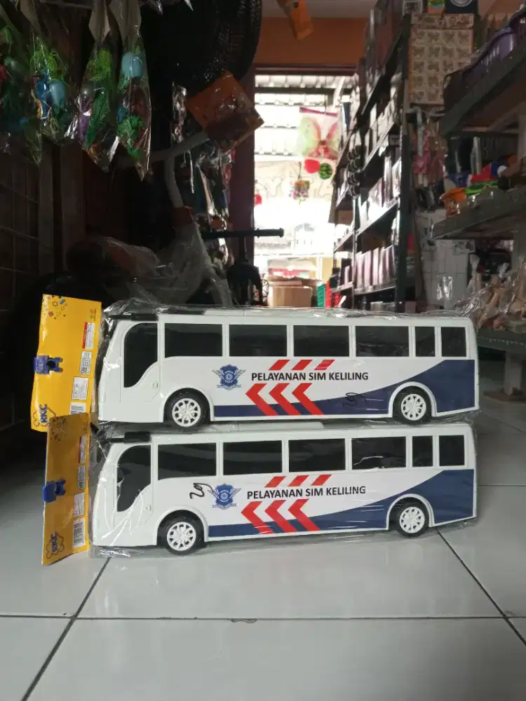 Mainan anak bis samsat