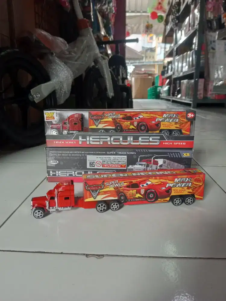 Mainan anak diecast truk box Cars Hercules