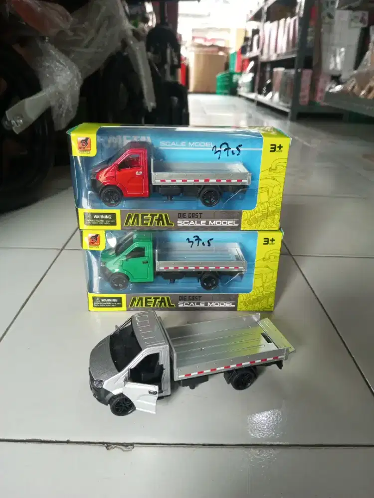 Mainan anak diecast mobil pickup granmax