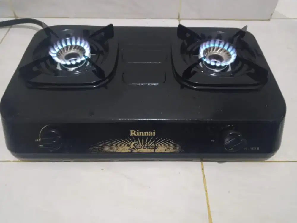 Kompor gas rinnai 2 tungku komplit + gas