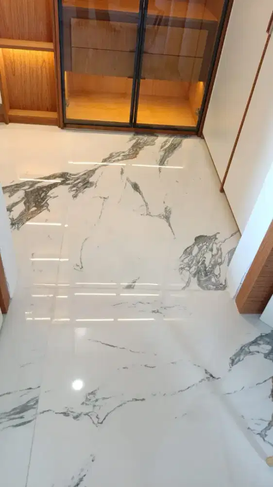 Tukang Pasang Quadra, Marmer, Granit. Kontraktor Bangun Rumah Mewah