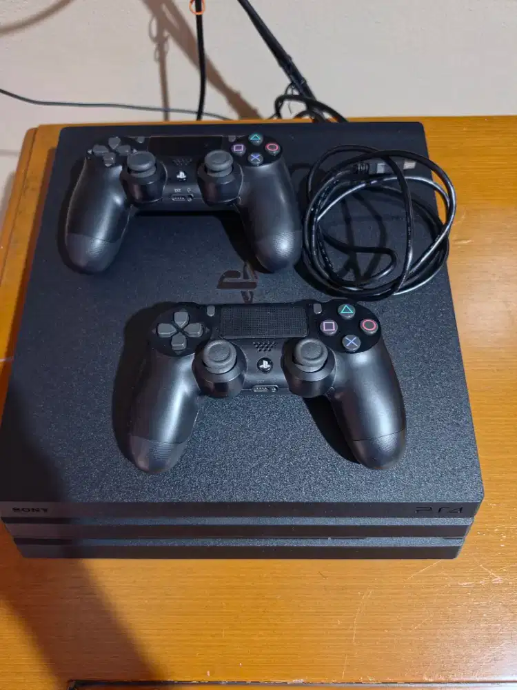 Sony PS4 Pro 1TB Second Original bukan HEN