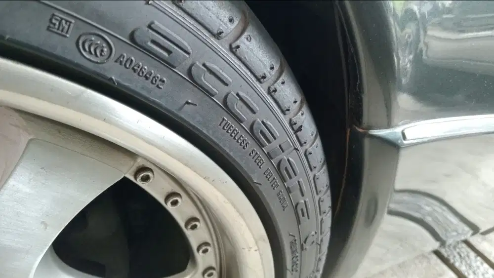 Mercedes-Benz E200 1988 Bensin