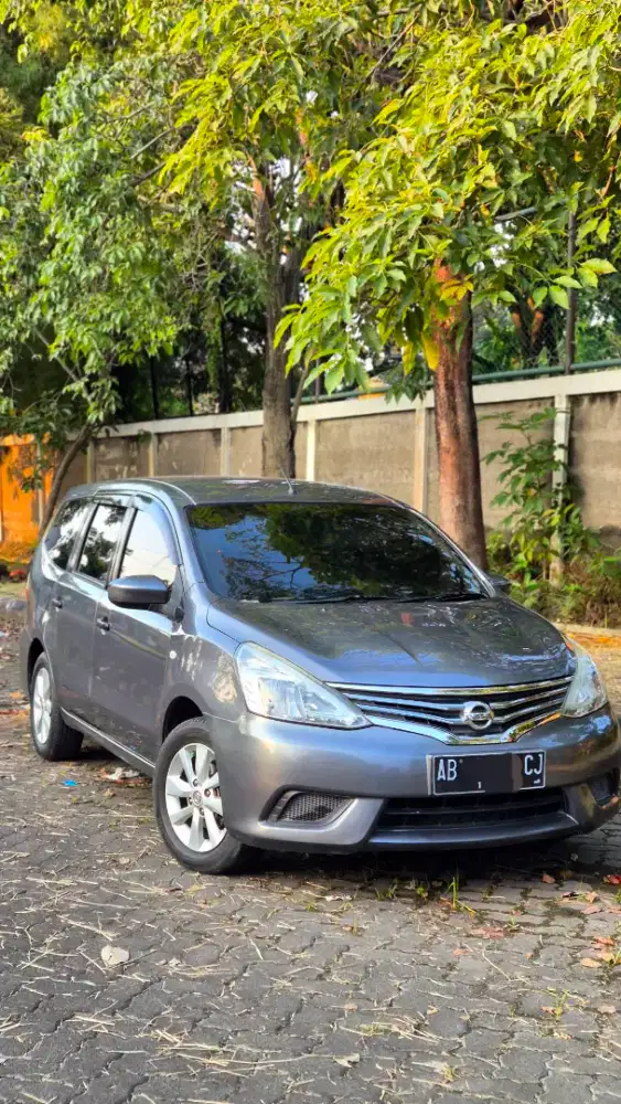 Grand Livina 1.5 2015 (MT)