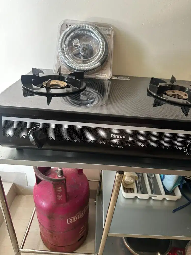kompor rinnai 2tungku kaca + selang gas