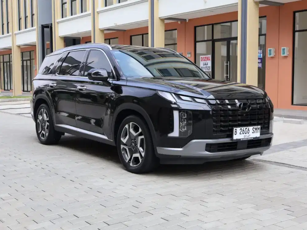 Hyundai palisade new signature facelift 2022 km low