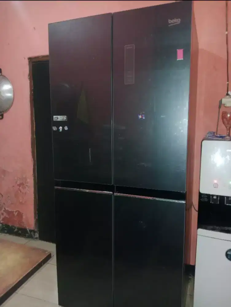 Lemari es side by side 4 pintu Beko