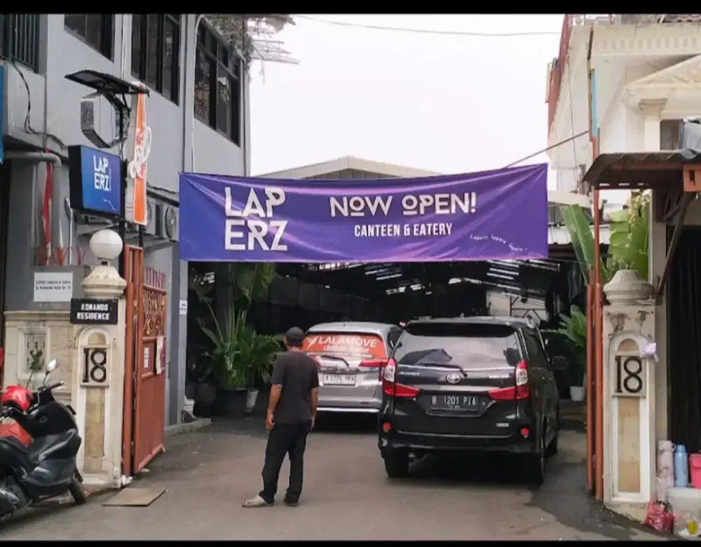 HELPER KANTIN HARIAN