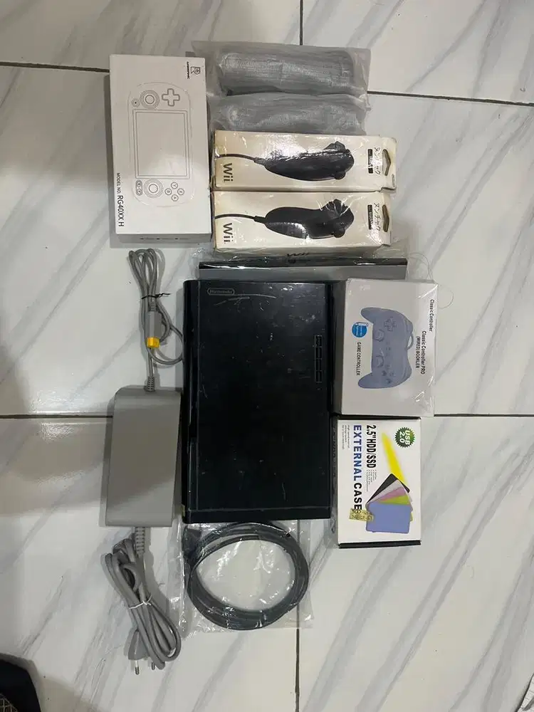 Jual Nintendo Wii U + Anbernic RG40XXH