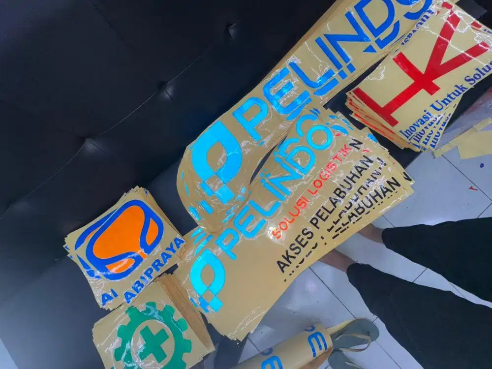 CUTTING STICKER SIGN REFLEKTIF
