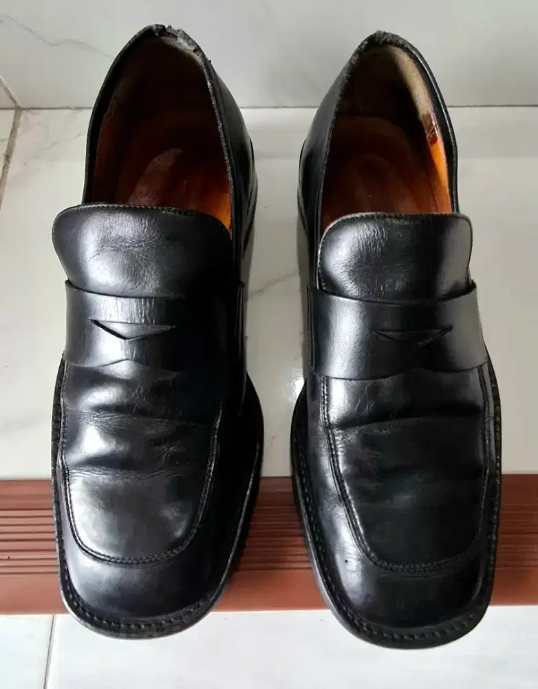 Andre Valentino shoe size 41
