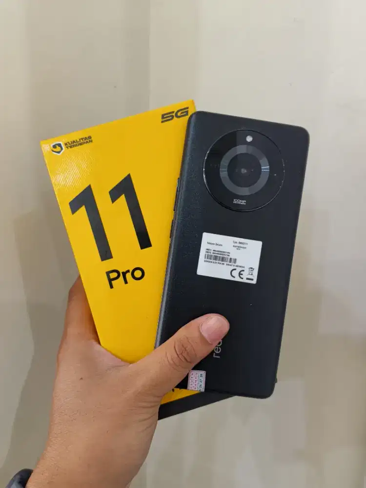 Realme 11 pro 5g ram 8/256 second