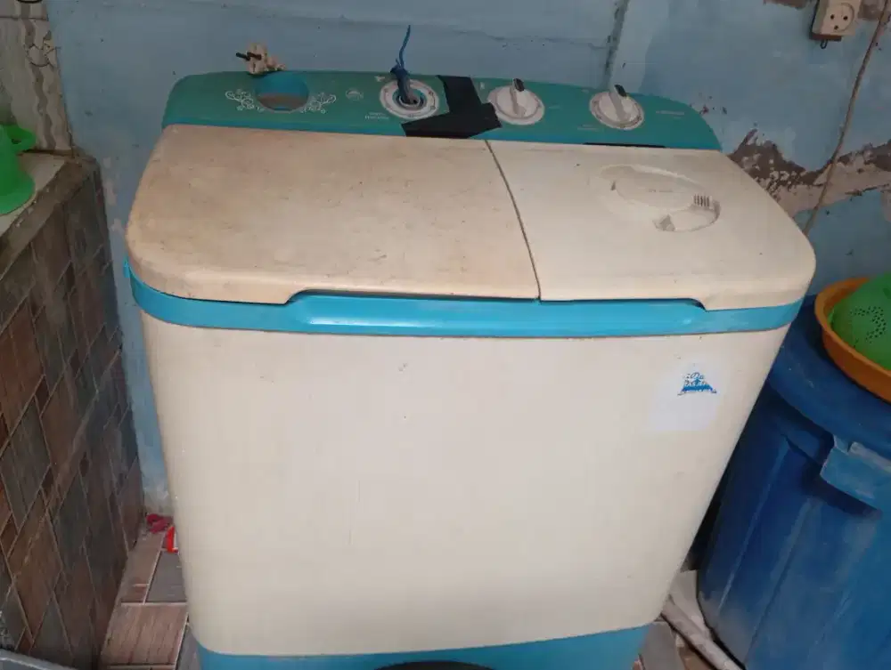 Mesin cuci merk sanken