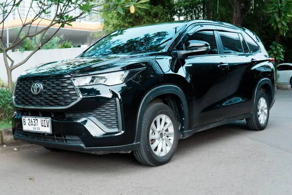 Toyota Innova Zenix G Hybrid 2023