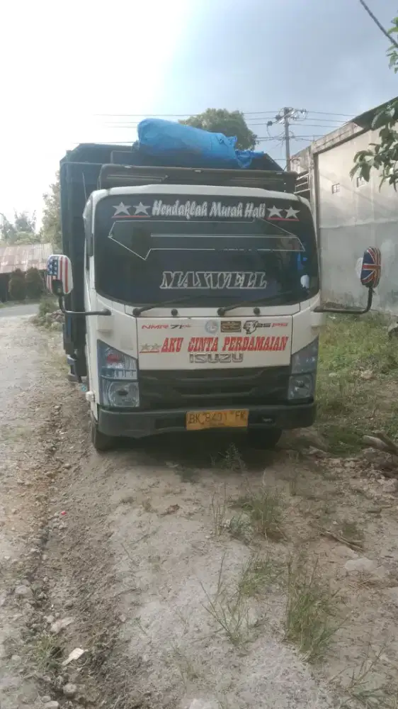 Izusu 2022 mb barang truck