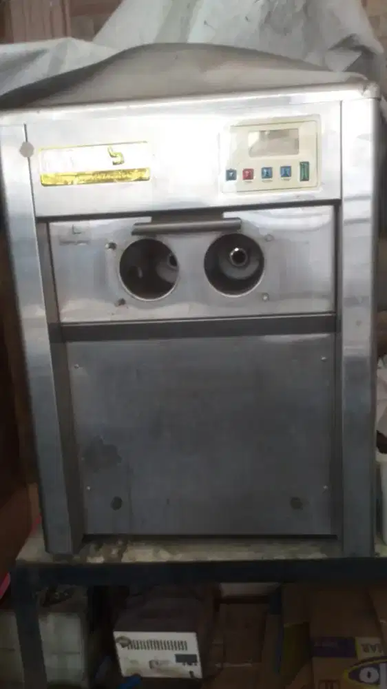 Assalamu'alaikum Gan, saya mau jual mesin es krim