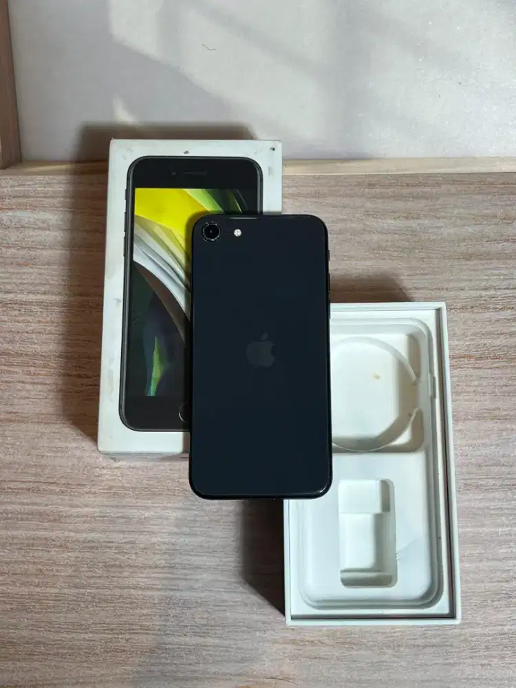 Iphone se gen2 black