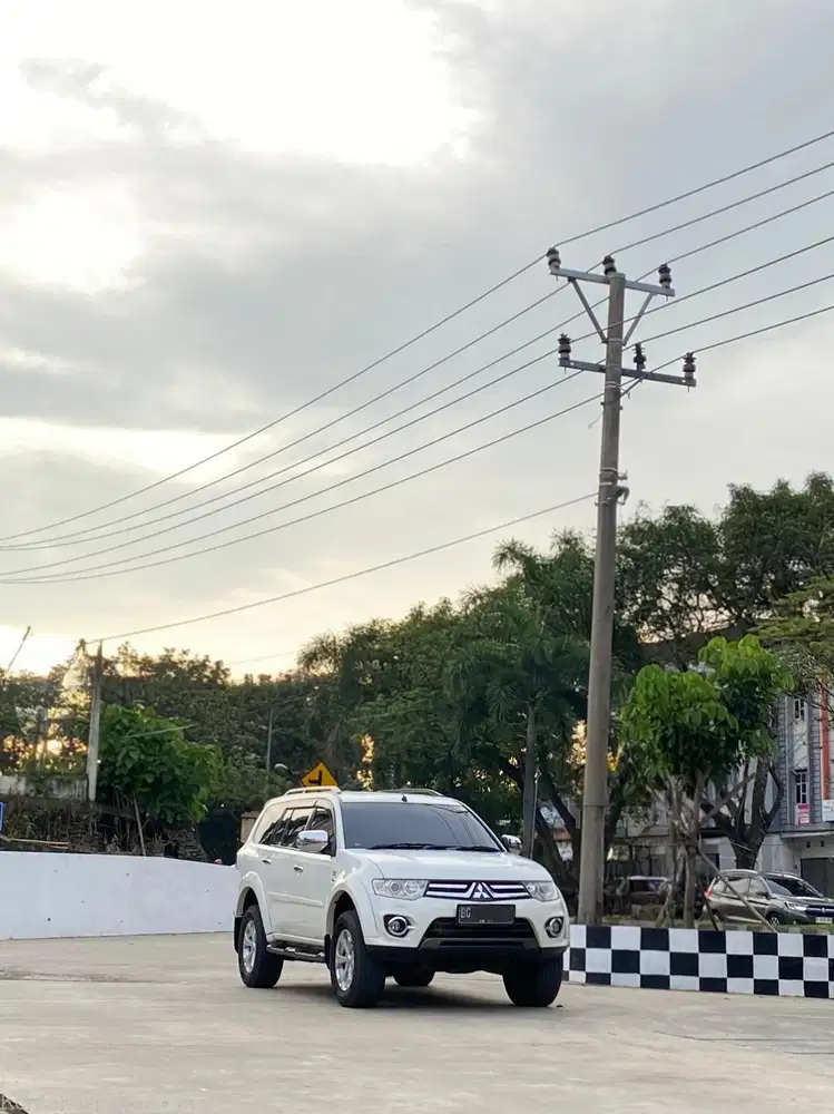 Pajero Sport 2.5 Dakar AT 2014