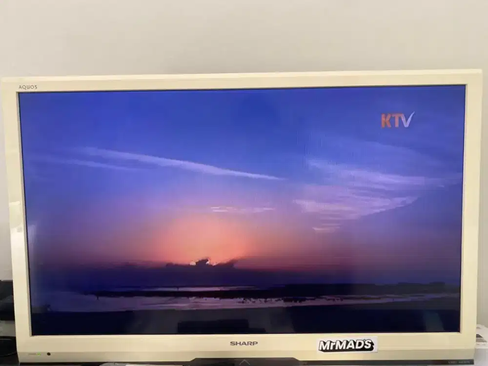 Sharp Aquos LCD TV 32 inch