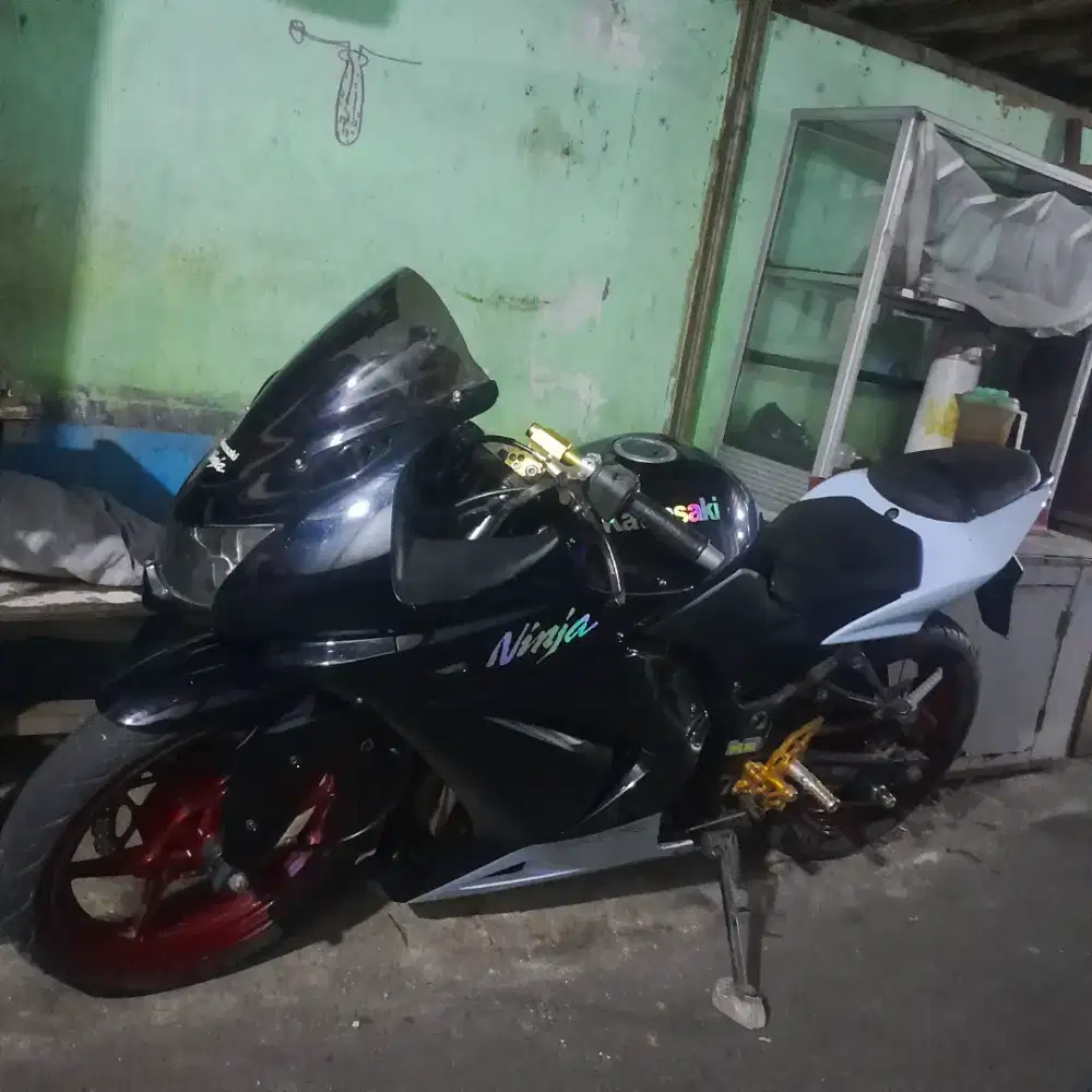 DIJUAL NINJA 250 KARBU 2011