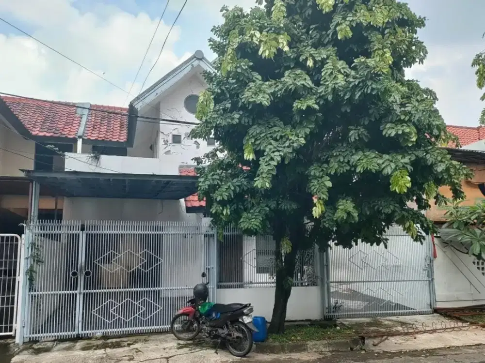 Dijual Rumah di Taman Semanan Indah, Lt.9x18m2, Hadap Barat