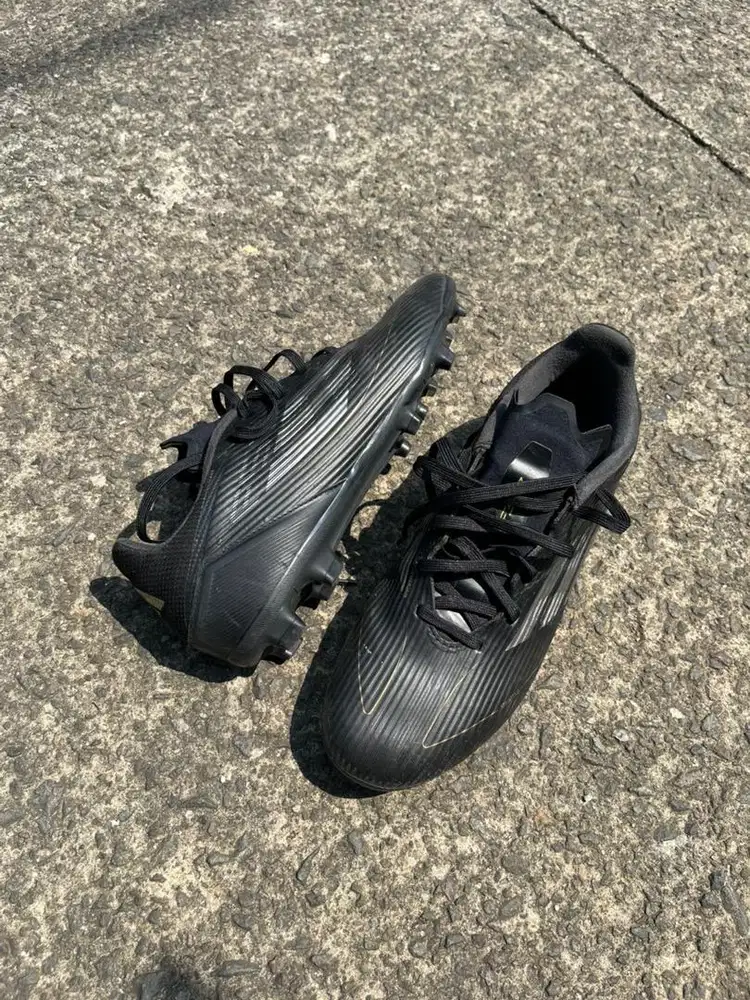 Sepatu Bola Adidas F50 League