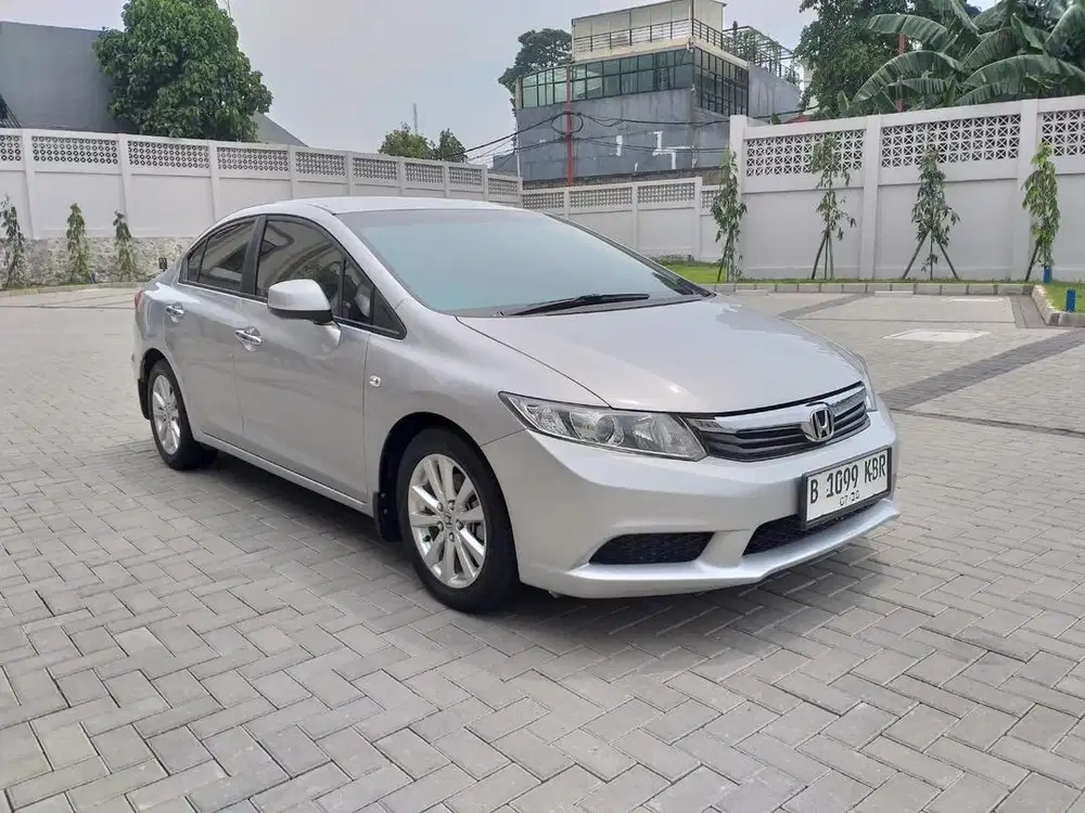 [LOW KM] Honda Civic 1.8 AT FB 2013