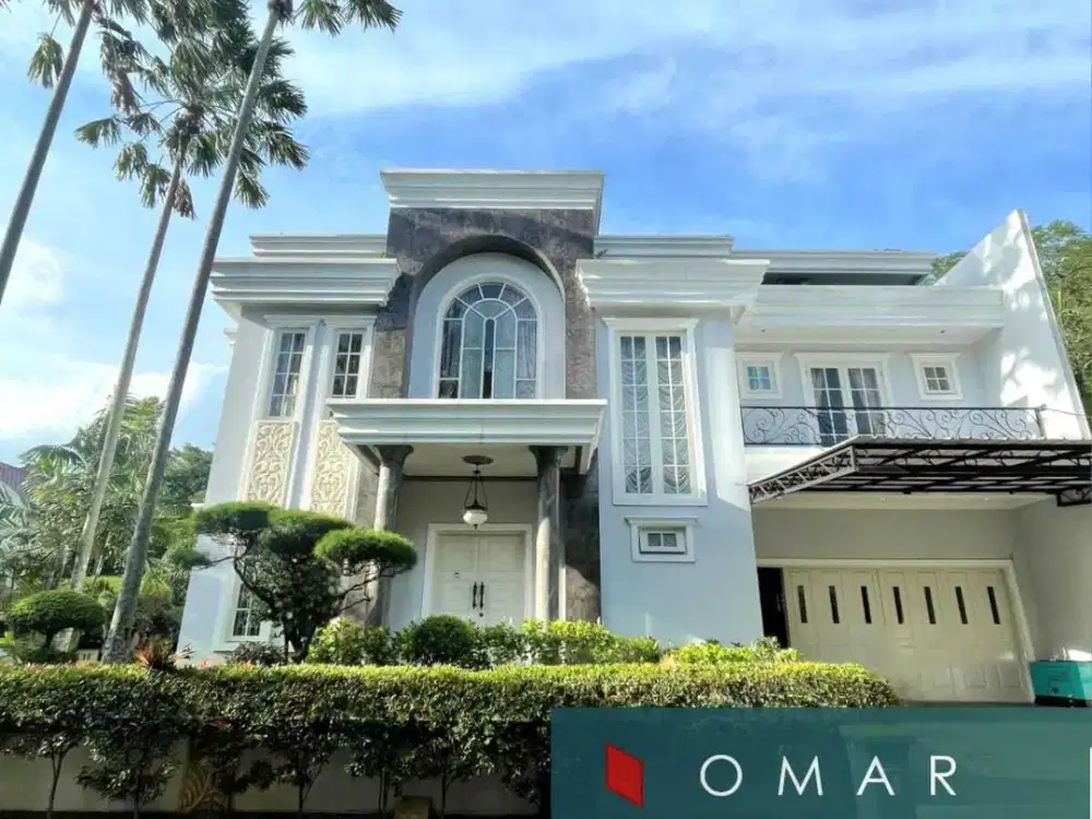 Rumah dengan kolam renang di komplek elit bintaro graha taman  menteng senayan bintaro luas 400