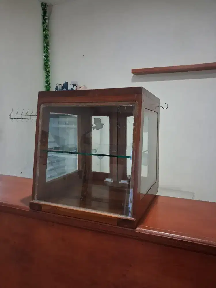 Etalase pastry / Dekorasi Cafe