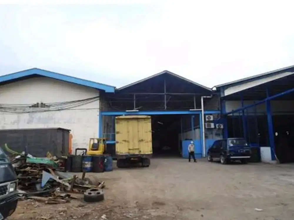 Dijual Cepat Gudang di Jurumudi, Lt.7.768m2, Ada Lift Barang
