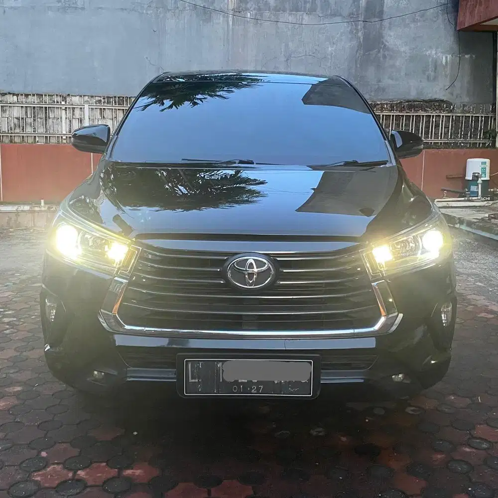 Innova Reborn V AT Diesel 2022 Hitam