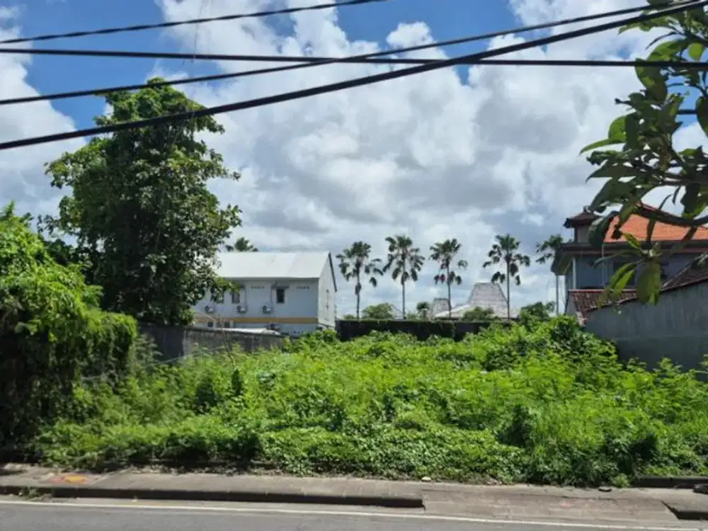 LEASEHOLD 38 TAHUN TANAH DI MAIN ROAD YUDISTIRA SEMINYAK