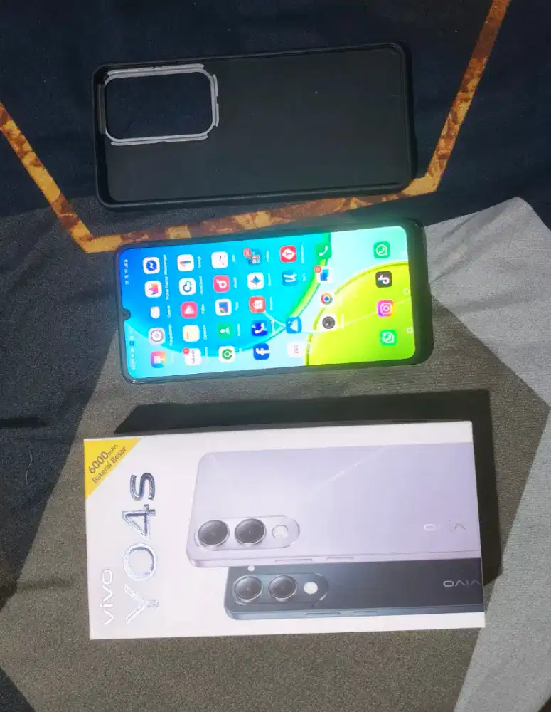 VIVO Y04s 4/64 ex erafone garansi