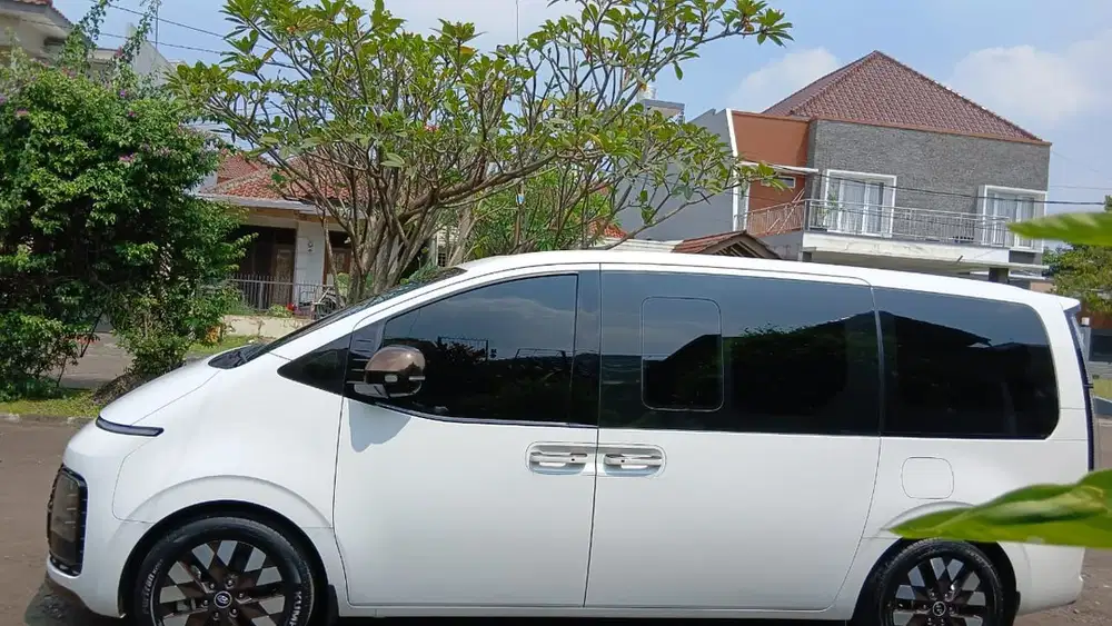 Hyundai Staria 2023 Diesel