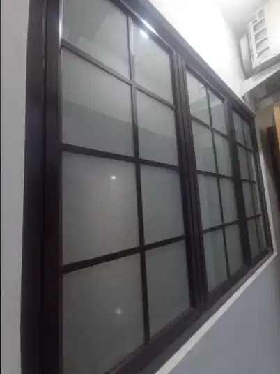 Kaca Film Panggilan ke rumah toko kantor pasang kacafilm sandblast