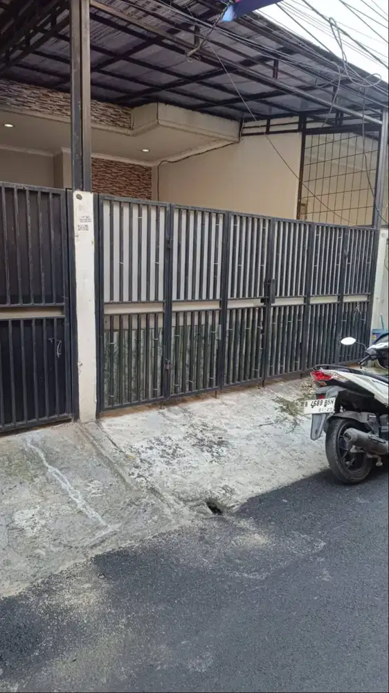 DIJUAL RUMAH SECOND MINIMALIS DURI KEPA KEBON JERUK