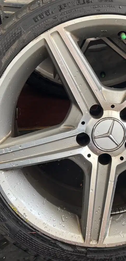 Velg AMG R18 5x112 + Ban 235/40 – Siap Pakai