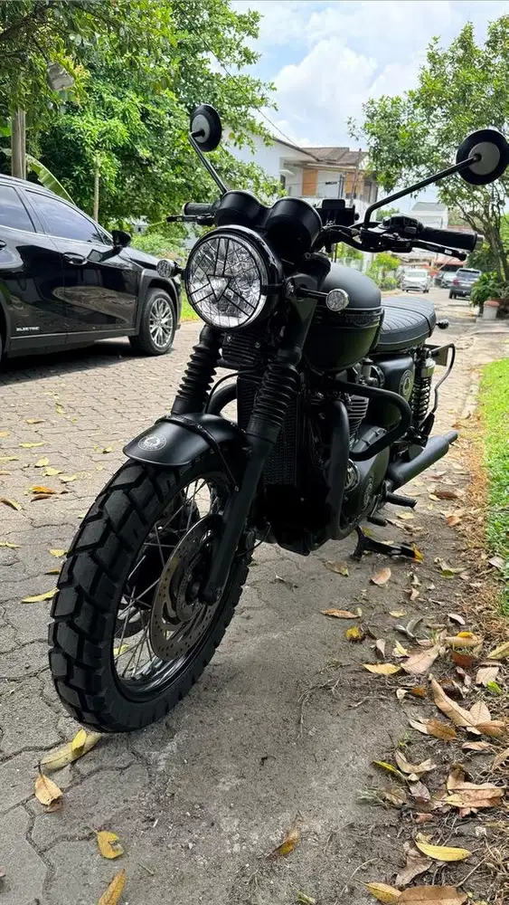Triumph Bonneville T120 Ace Cafe edition 2020 Black doff